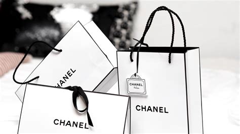 chanel più economica|quanto costa una borsa chanel.